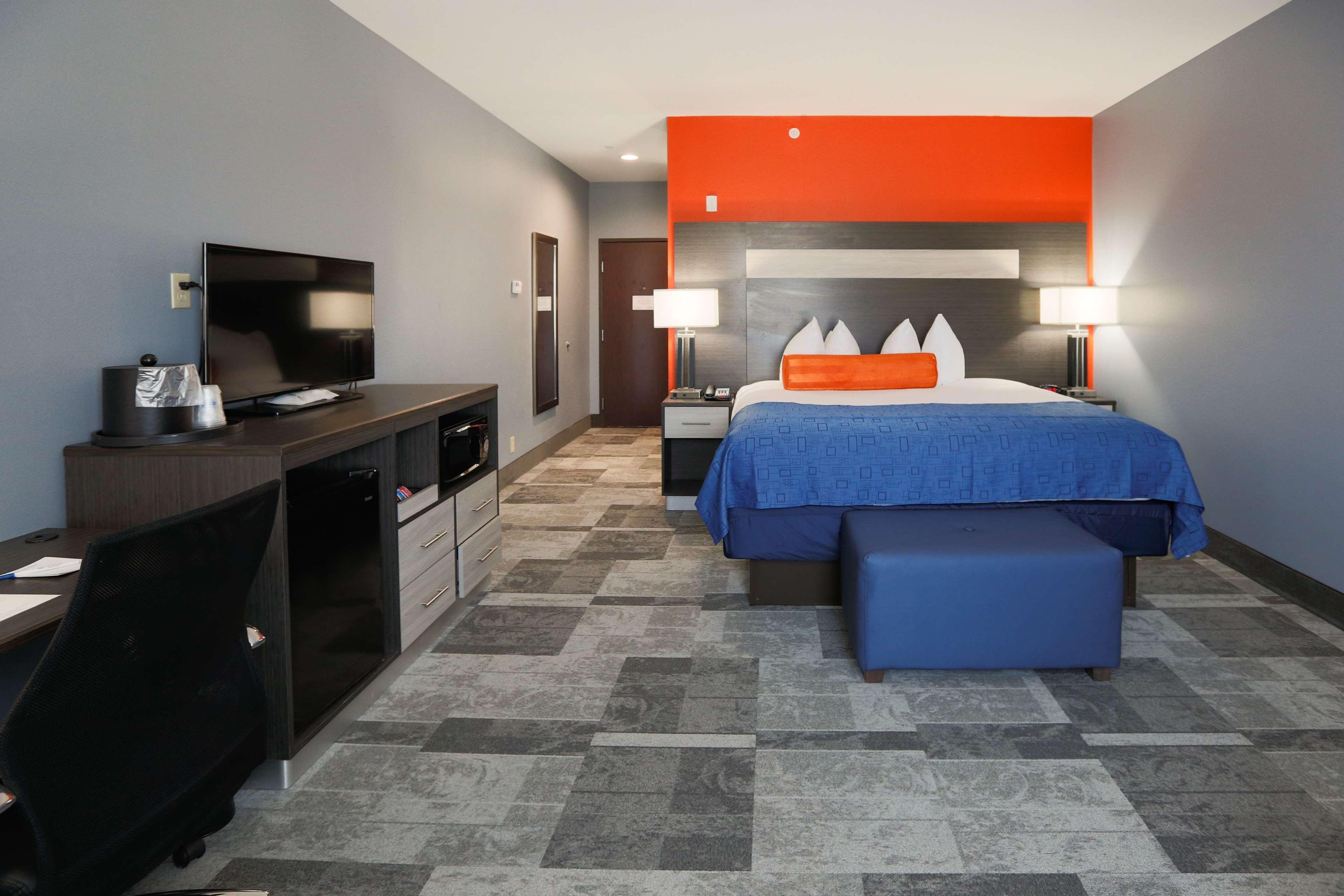 Best Western Plus Wewoka Inn & Suites מראה חיצוני תמונה
