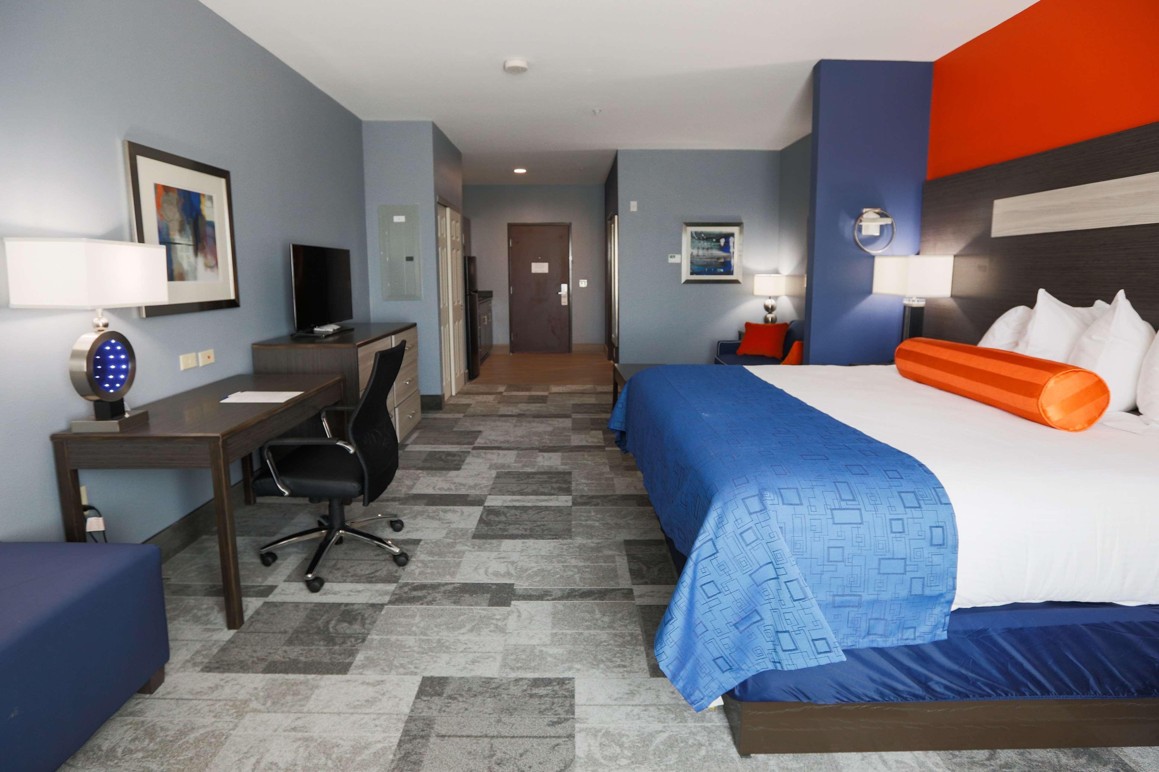 Best Western Plus Wewoka Inn & Suites מראה חיצוני תמונה
