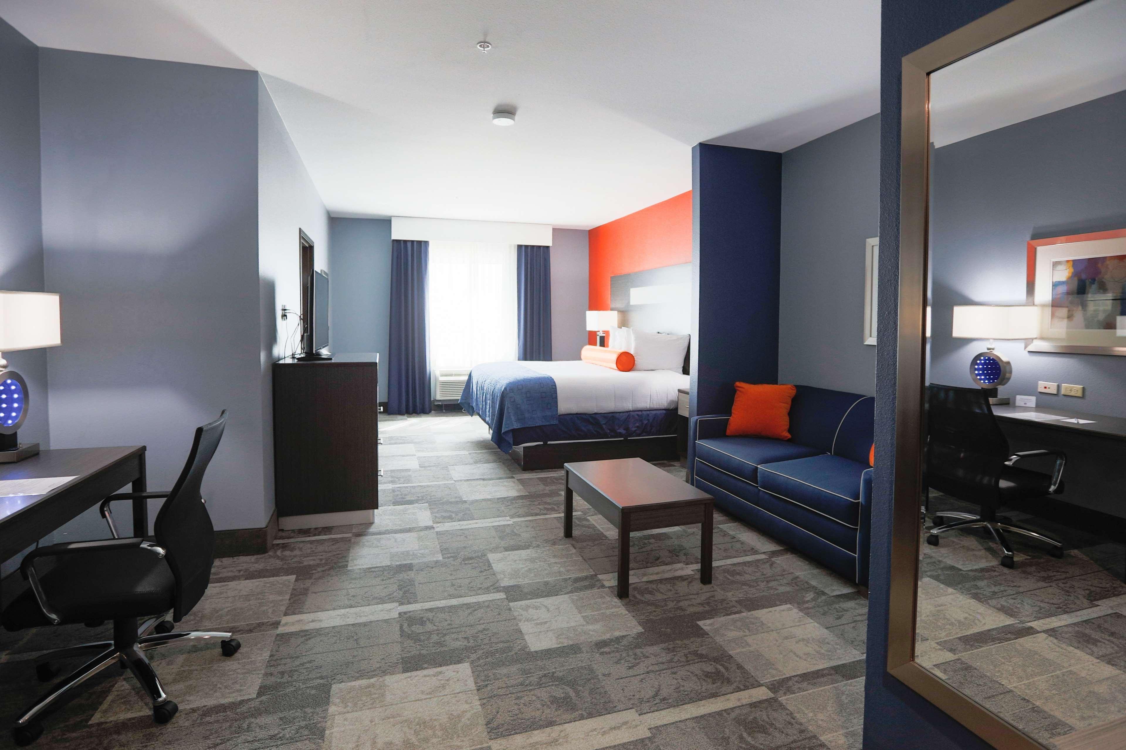 Best Western Plus Wewoka Inn & Suites מראה חיצוני תמונה