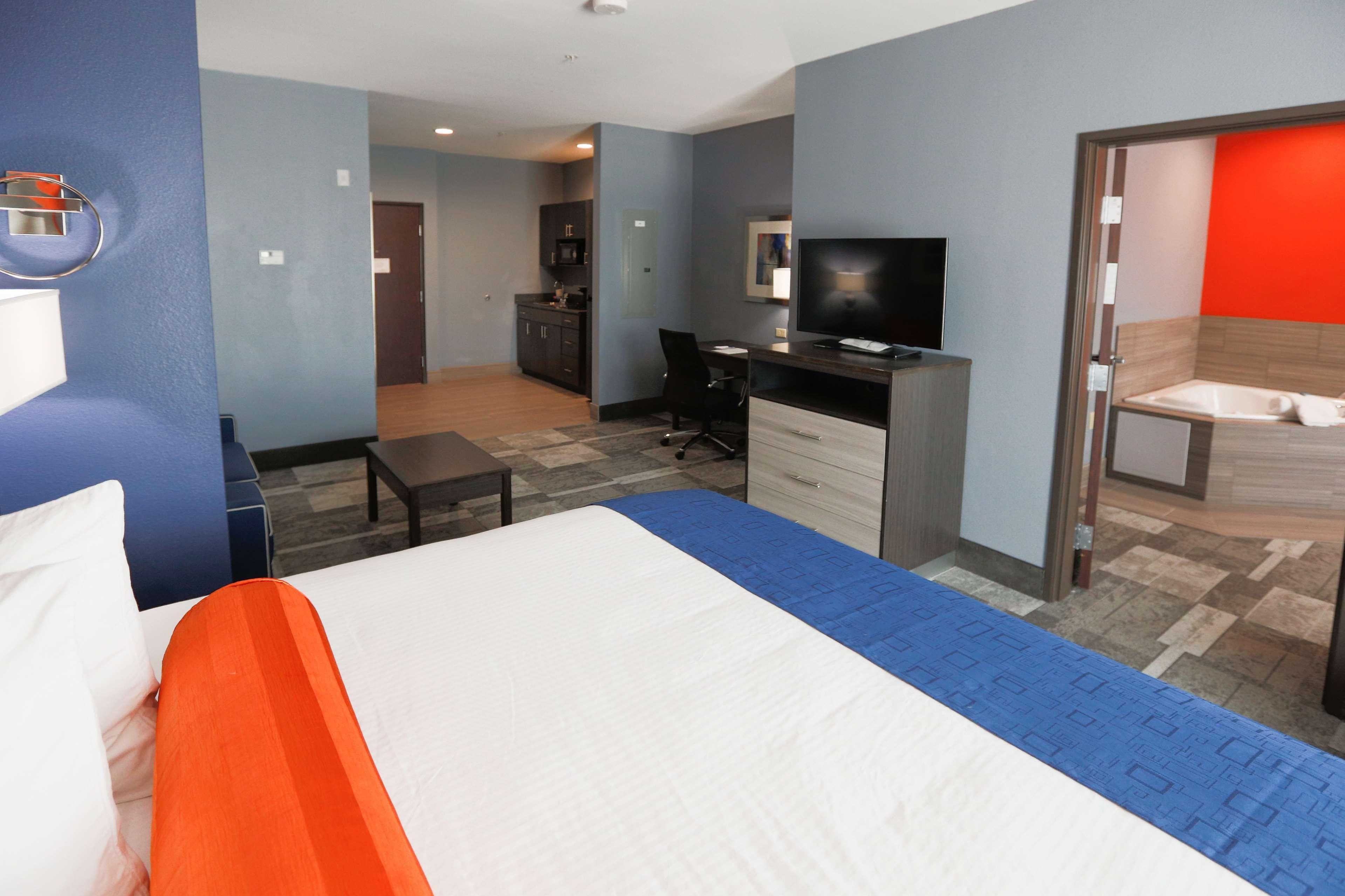 Best Western Plus Wewoka Inn & Suites מראה חיצוני תמונה