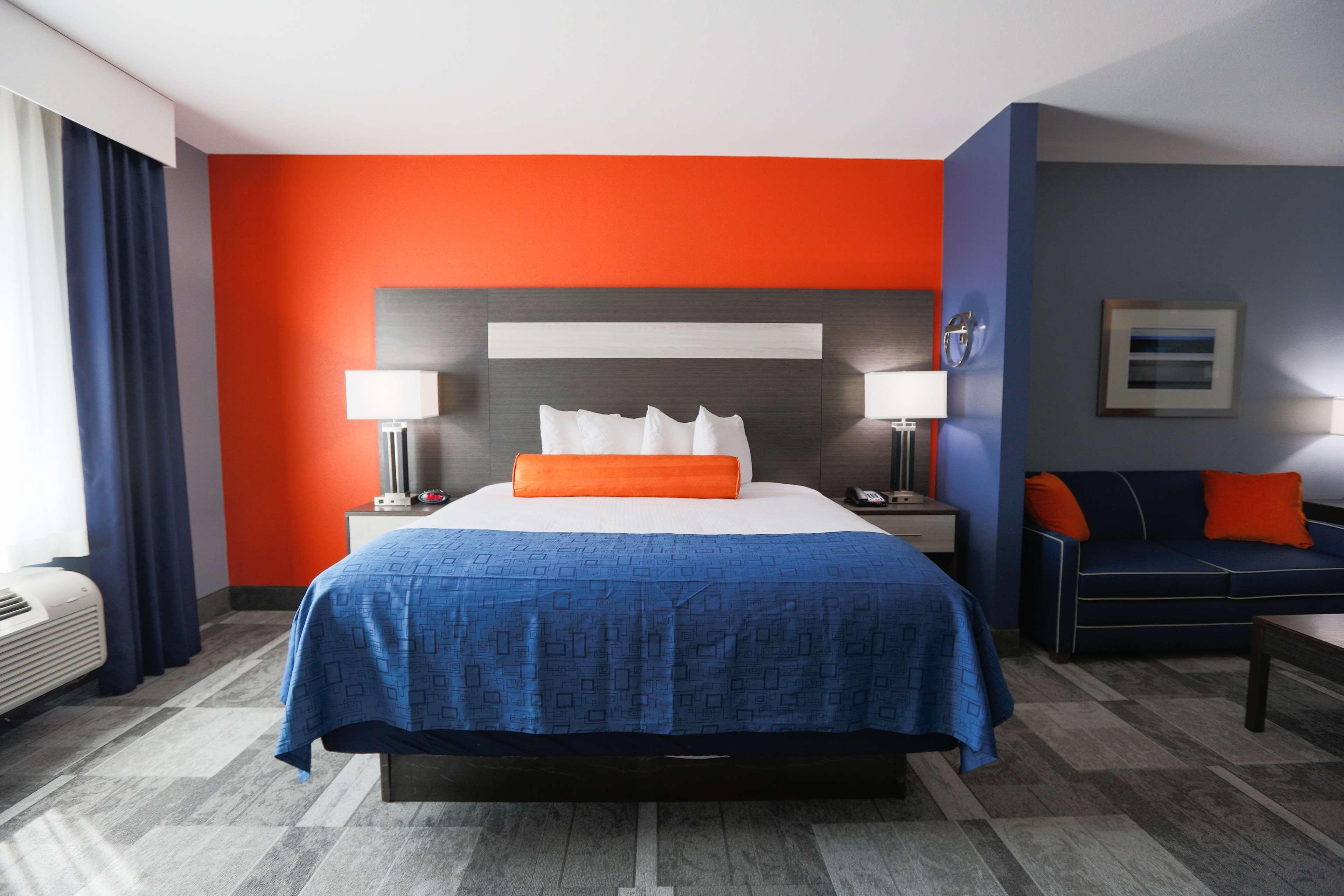 Best Western Plus Wewoka Inn & Suites מראה חיצוני תמונה