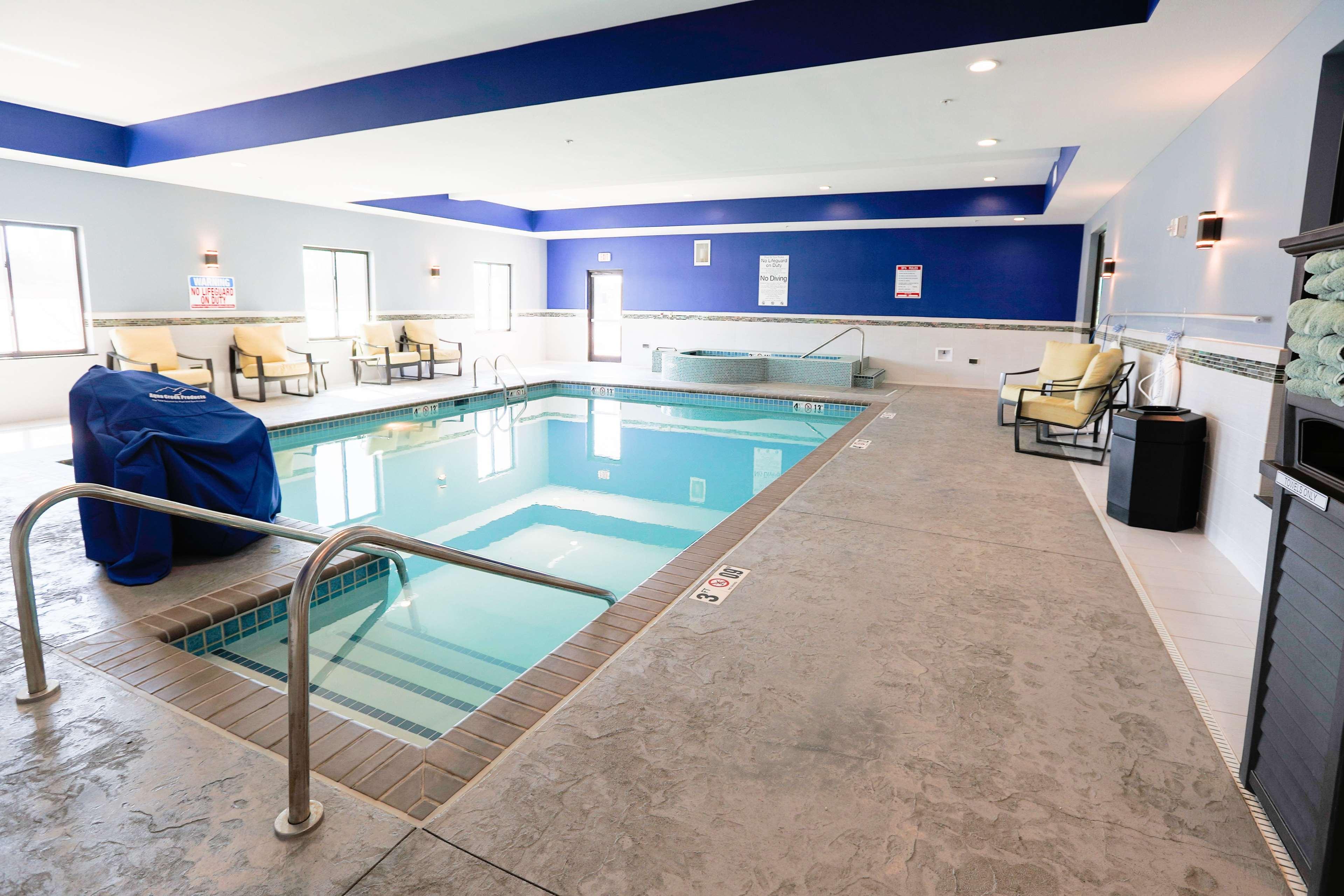 Best Western Plus Wewoka Inn & Suites מראה חיצוני תמונה