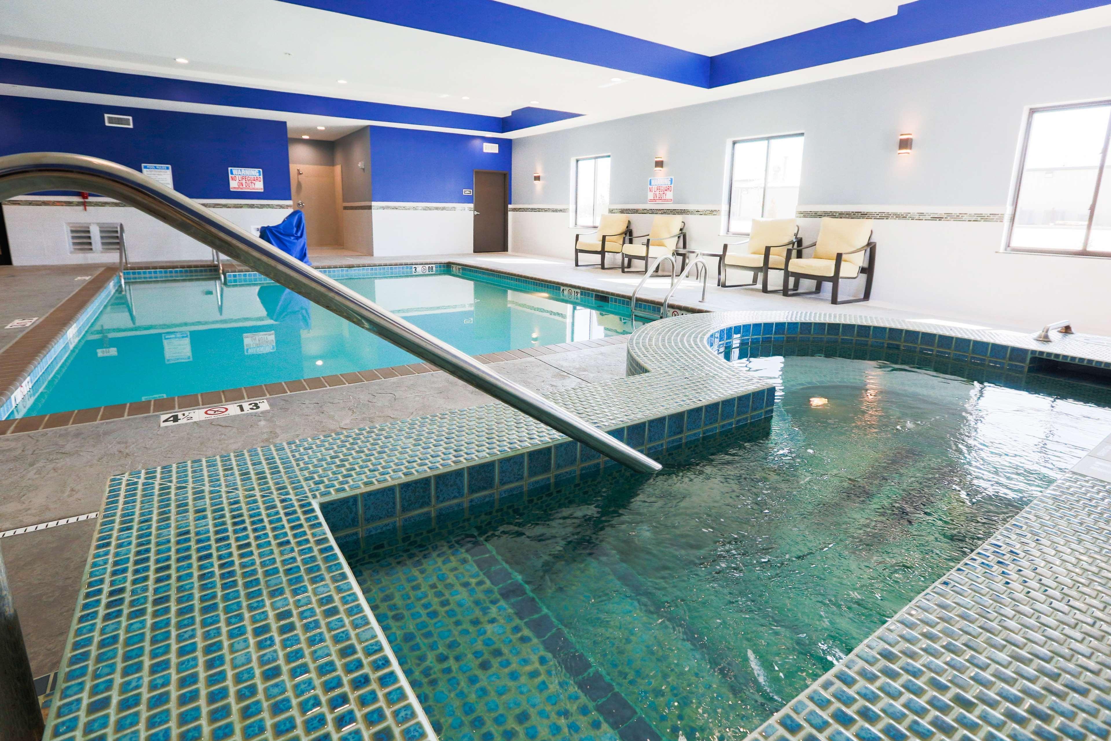 Best Western Plus Wewoka Inn & Suites מראה חיצוני תמונה
