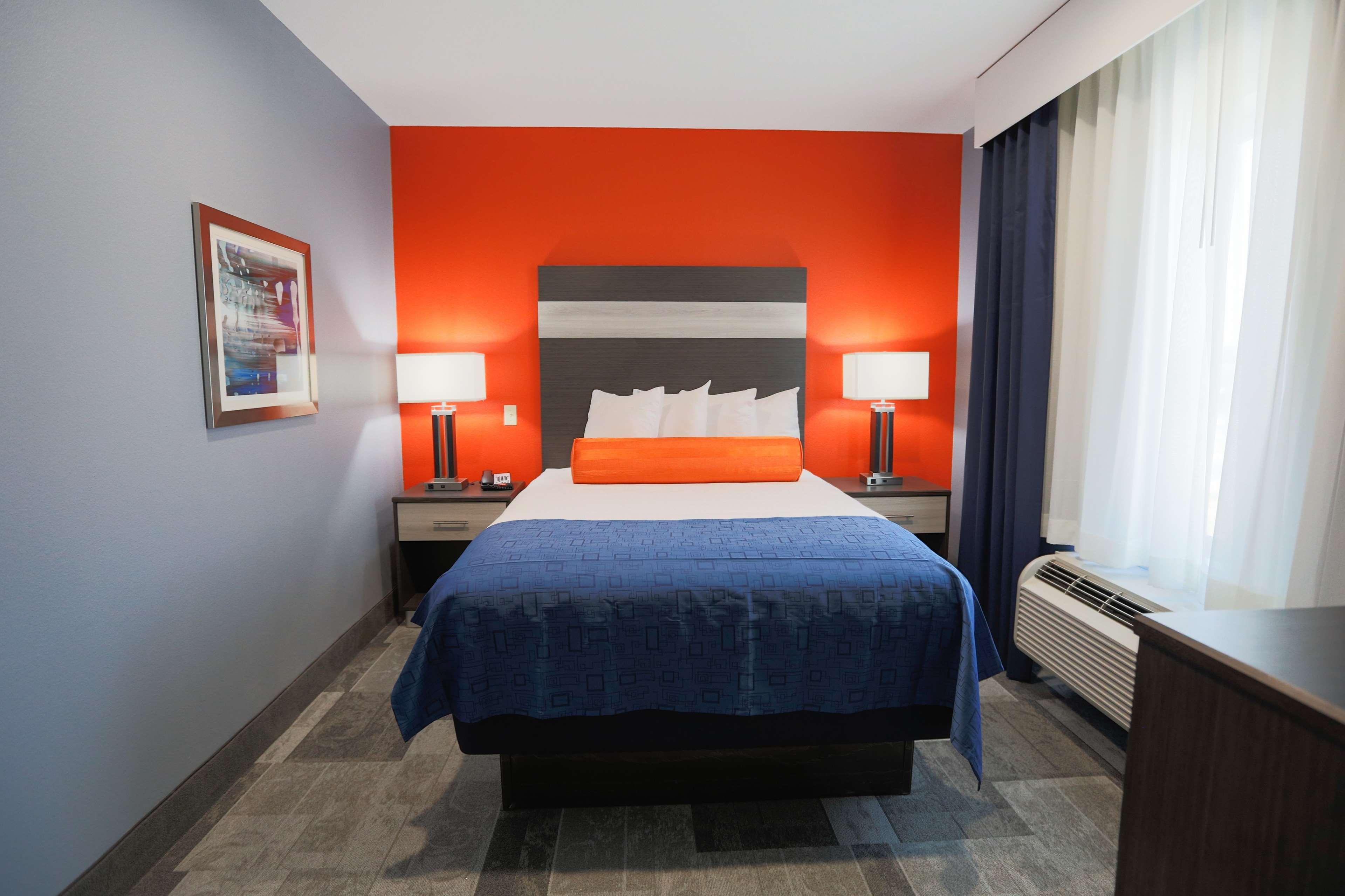 Best Western Plus Wewoka Inn & Suites מראה חיצוני תמונה
