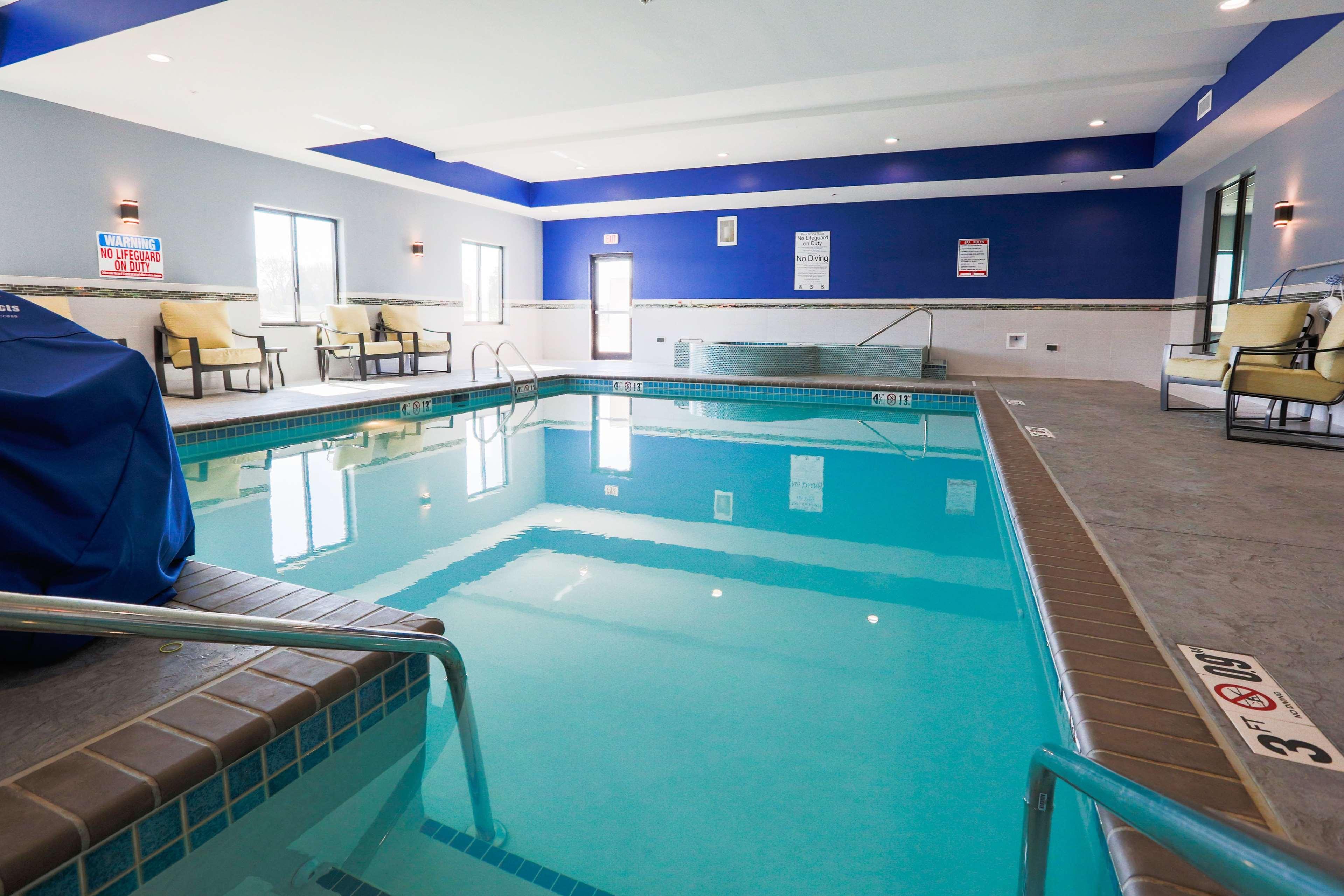 Best Western Plus Wewoka Inn & Suites מראה חיצוני תמונה
