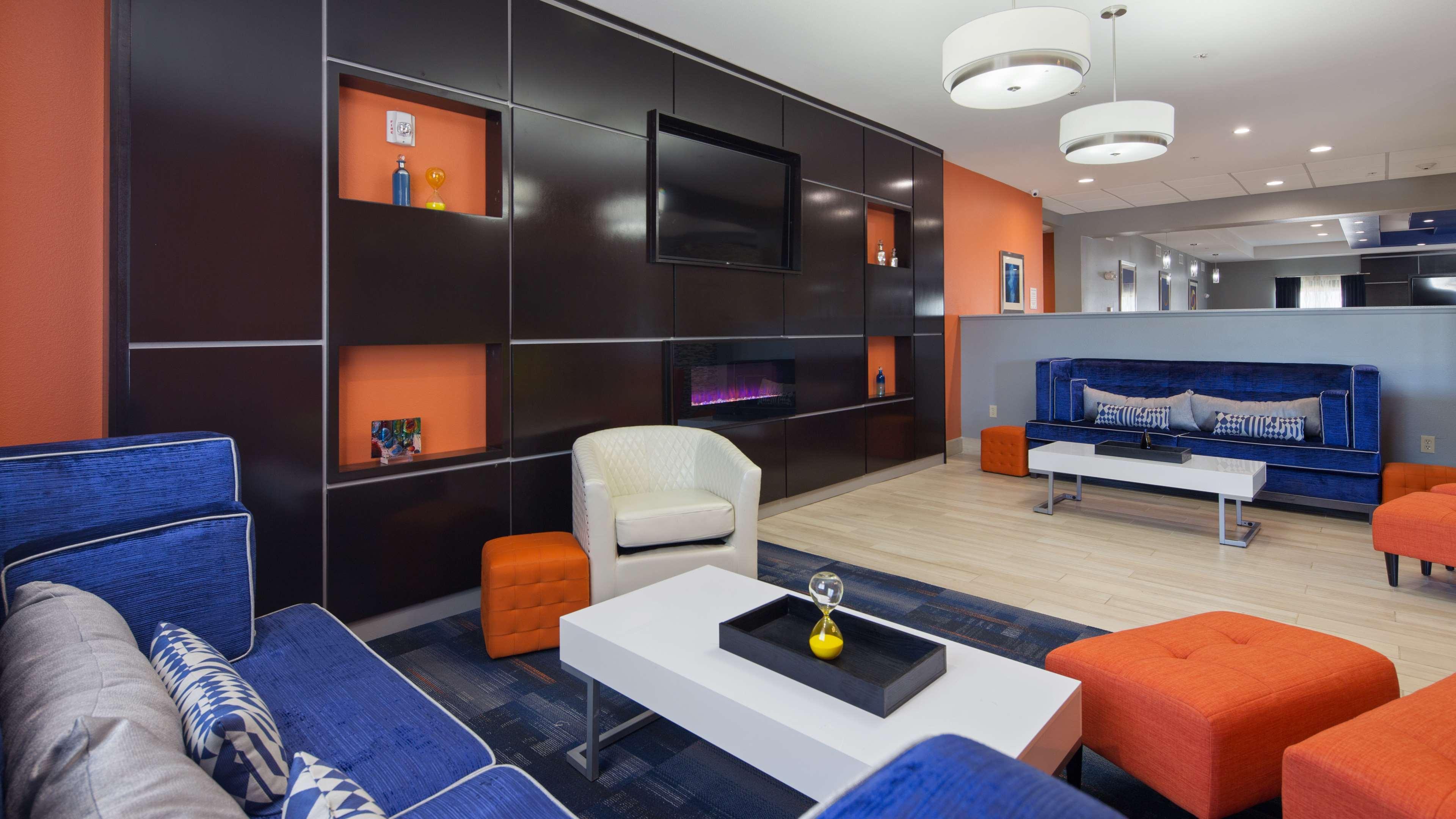 Best Western Plus Wewoka Inn & Suites מראה חיצוני תמונה
