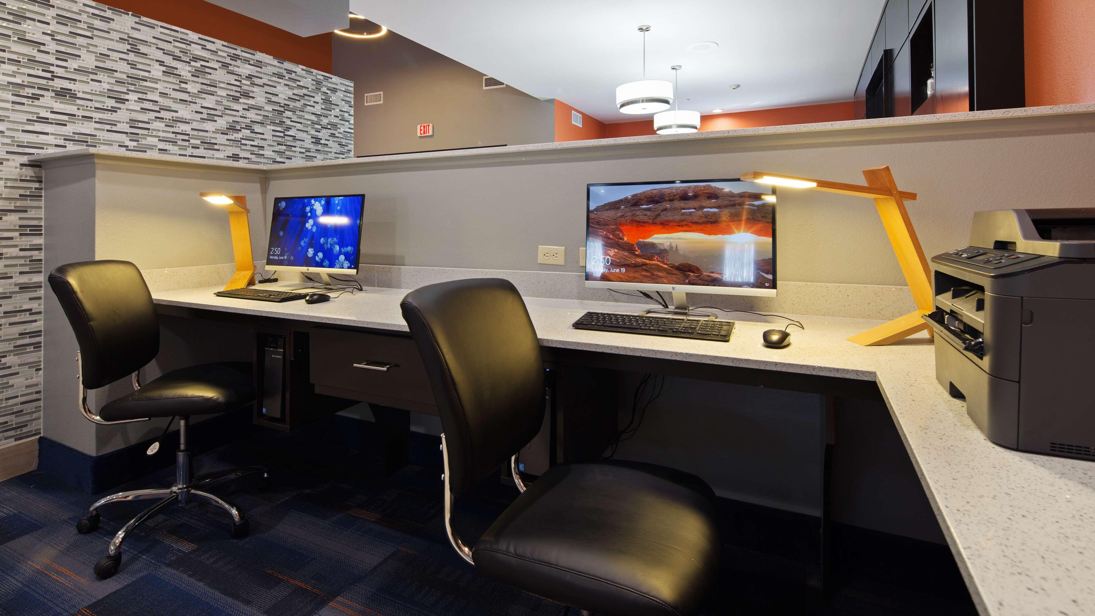 Best Western Plus Wewoka Inn & Suites מראה חיצוני תמונה