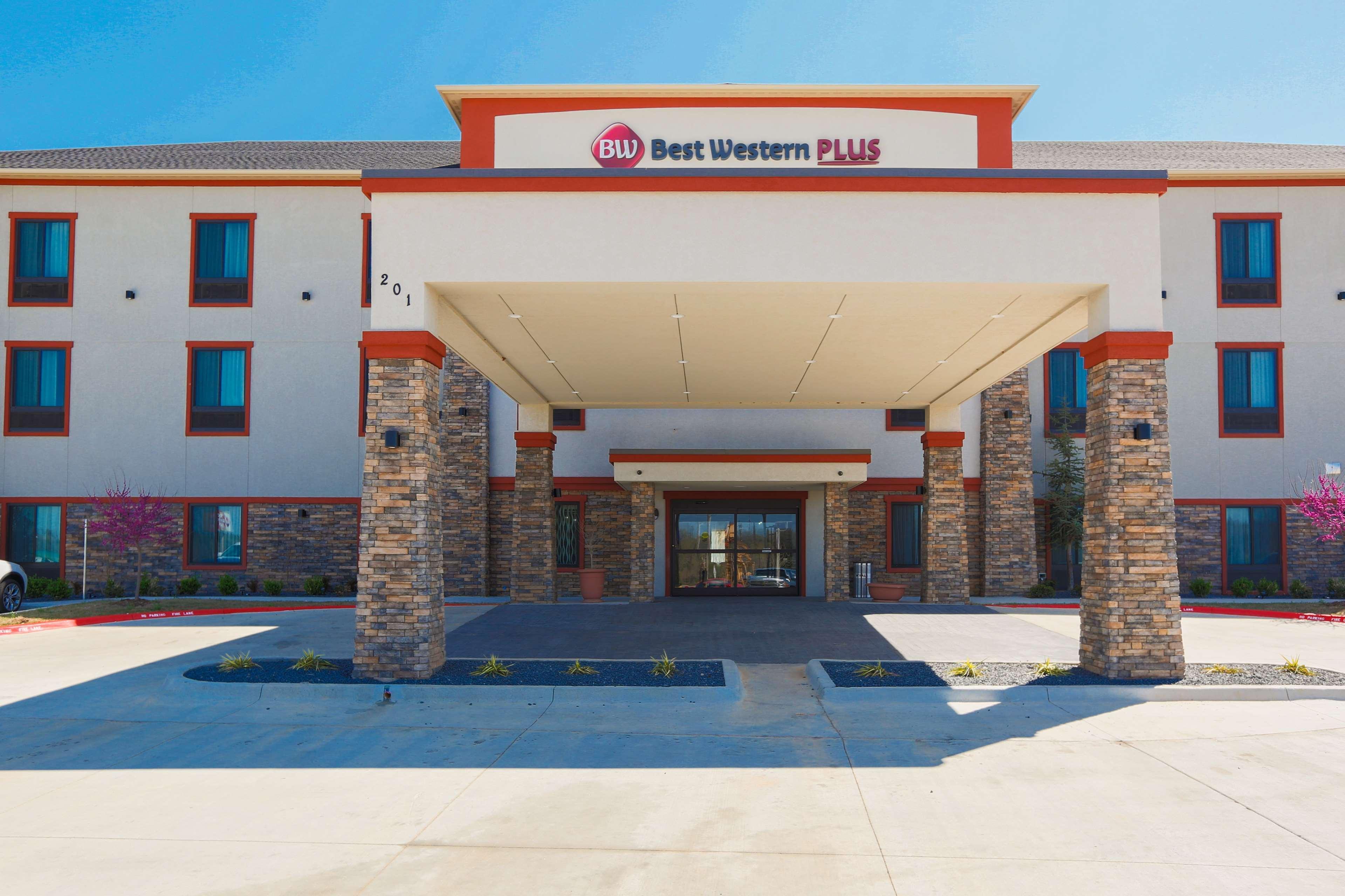 Best Western Plus Wewoka Inn & Suites מראה חיצוני תמונה