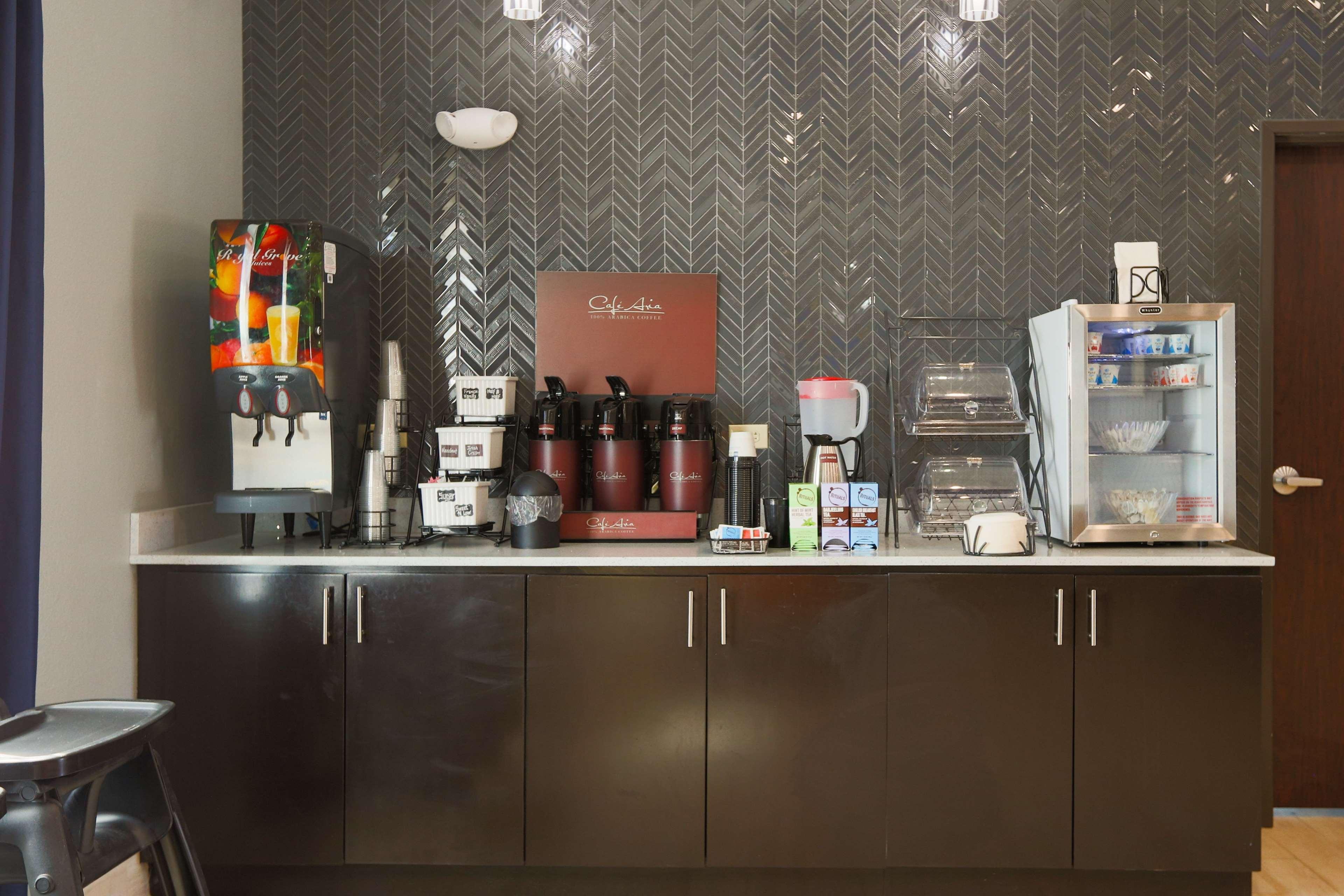 Best Western Plus Wewoka Inn & Suites מראה חיצוני תמונה